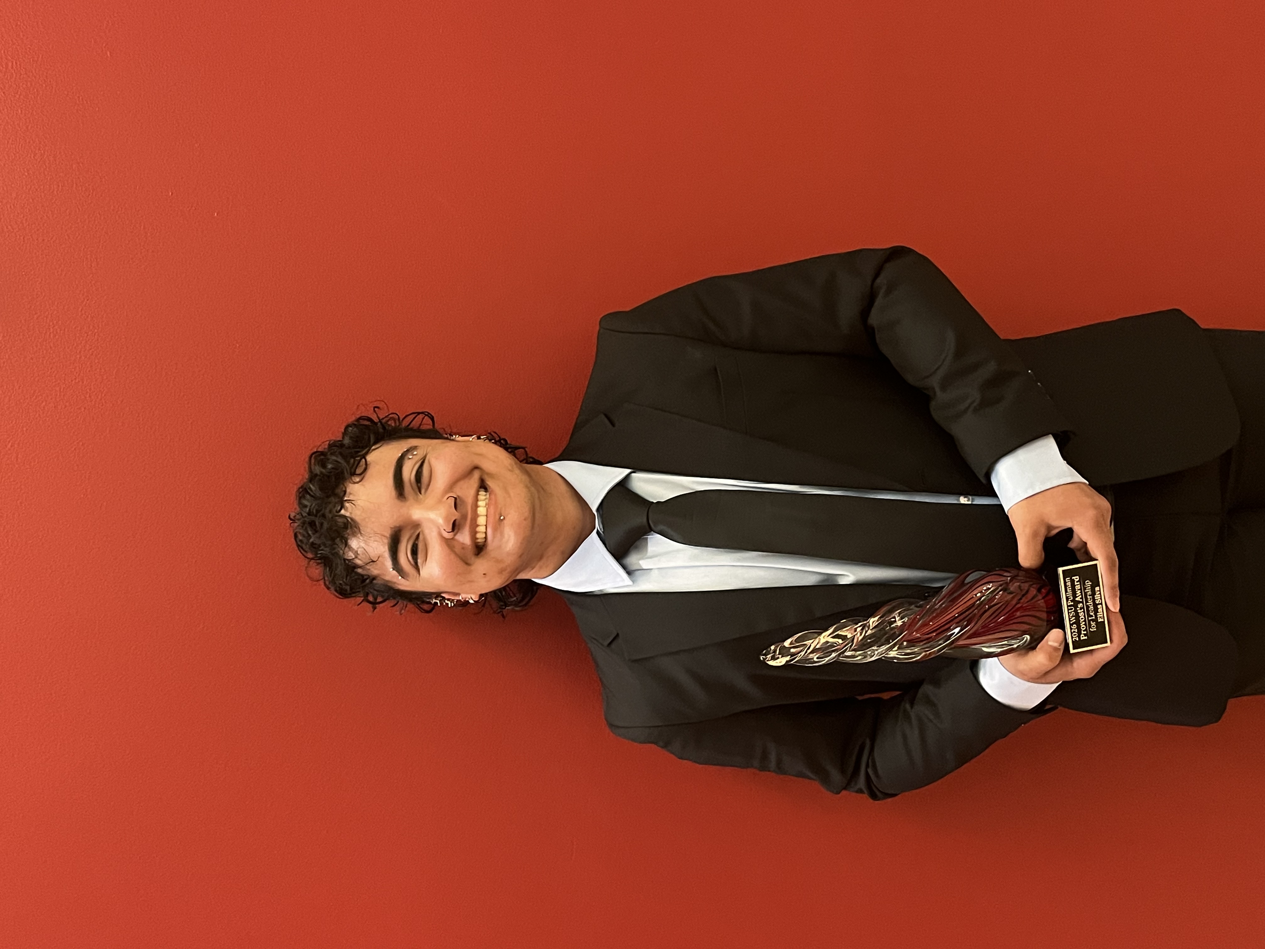 Elias Silva, Provost's Award for Leadership winner